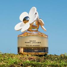 Daisy Eau So Intense Eau De Parfum Spray By Marc Jacobs