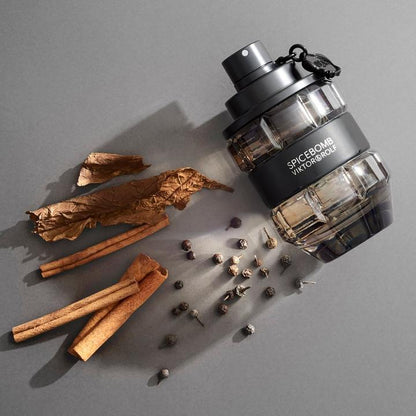 Spicebomb Eau De Toilette Spray By Viktor & Rolf